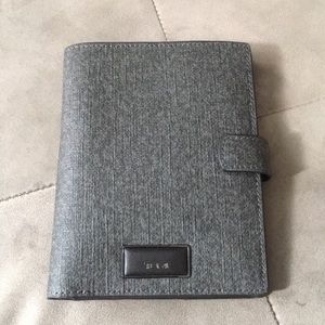 NWOT Tumi passport holder